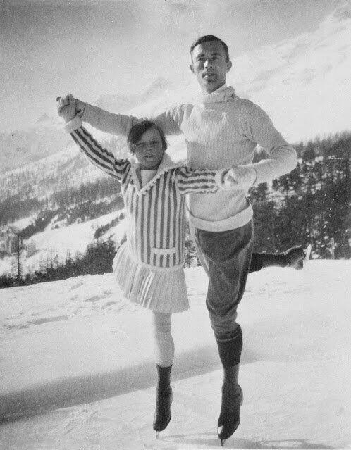 Фотографии с первых зимних Олимпийских игр в Шамони, Франция, 1924 год. Фото: pressa.tv. Фигуристы Соня Хени, 11 лет, из Норвегии и Жиль Графстрем из Швеции.