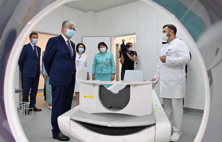 Kazakh President visits Nuclear Medicine Centre