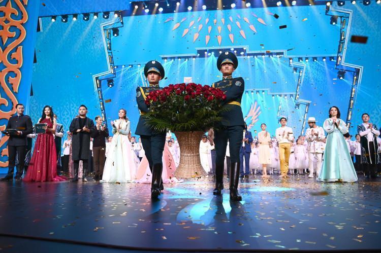 Kazakh President attends solemn concert on occasion of Republic Day. Images | akorda.kz