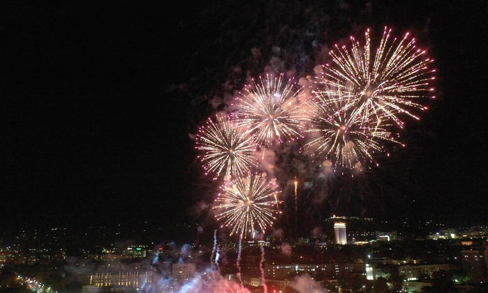 Fireworks show on Republic Day of Kazakhstan. Images | Akimat of Almaty