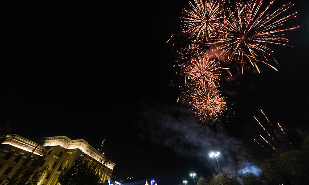 Fireworks show on Republic Day of Kazakhstan. Images | Akimat of Almaty