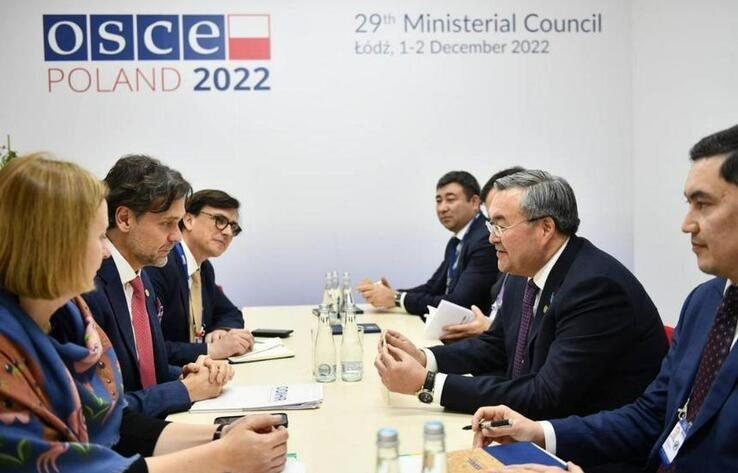 Kazakh FM holds bilateral meetings on the sidelines of OSCE Ministerial Council