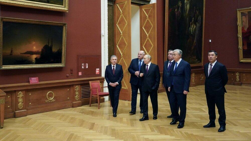 President Tokayev tours State Russian Museum in St. Petersburg