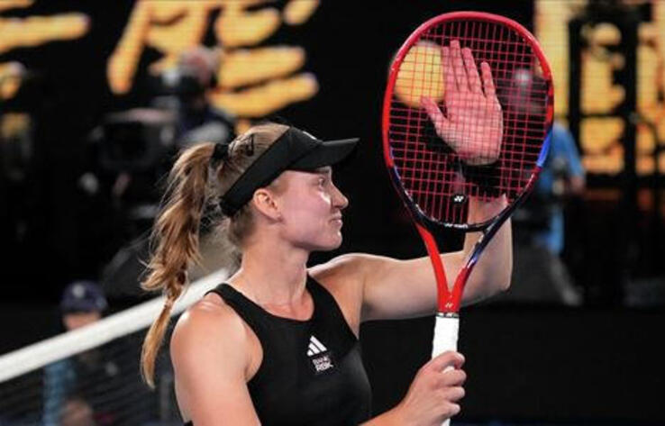 Elena Rybakina battles through to Australian Open final