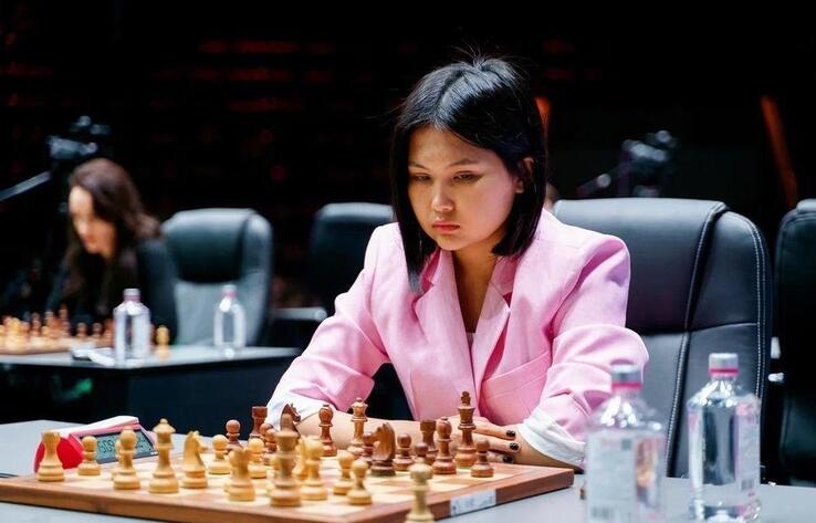 Kazakhstani Bibisara Assaubayeva beats well-known grandmaster Sergey Karjakin