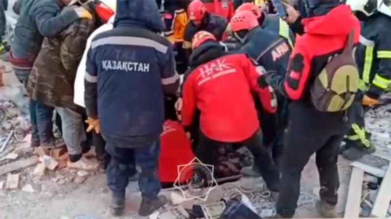 Kazakh rescuers pull out three survivors from rubble in Gaziantep