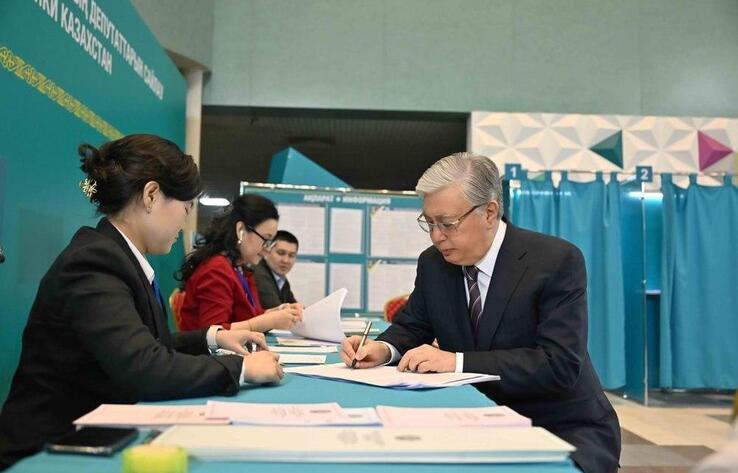 President Tokayev casts his vote in early parliamentary elections