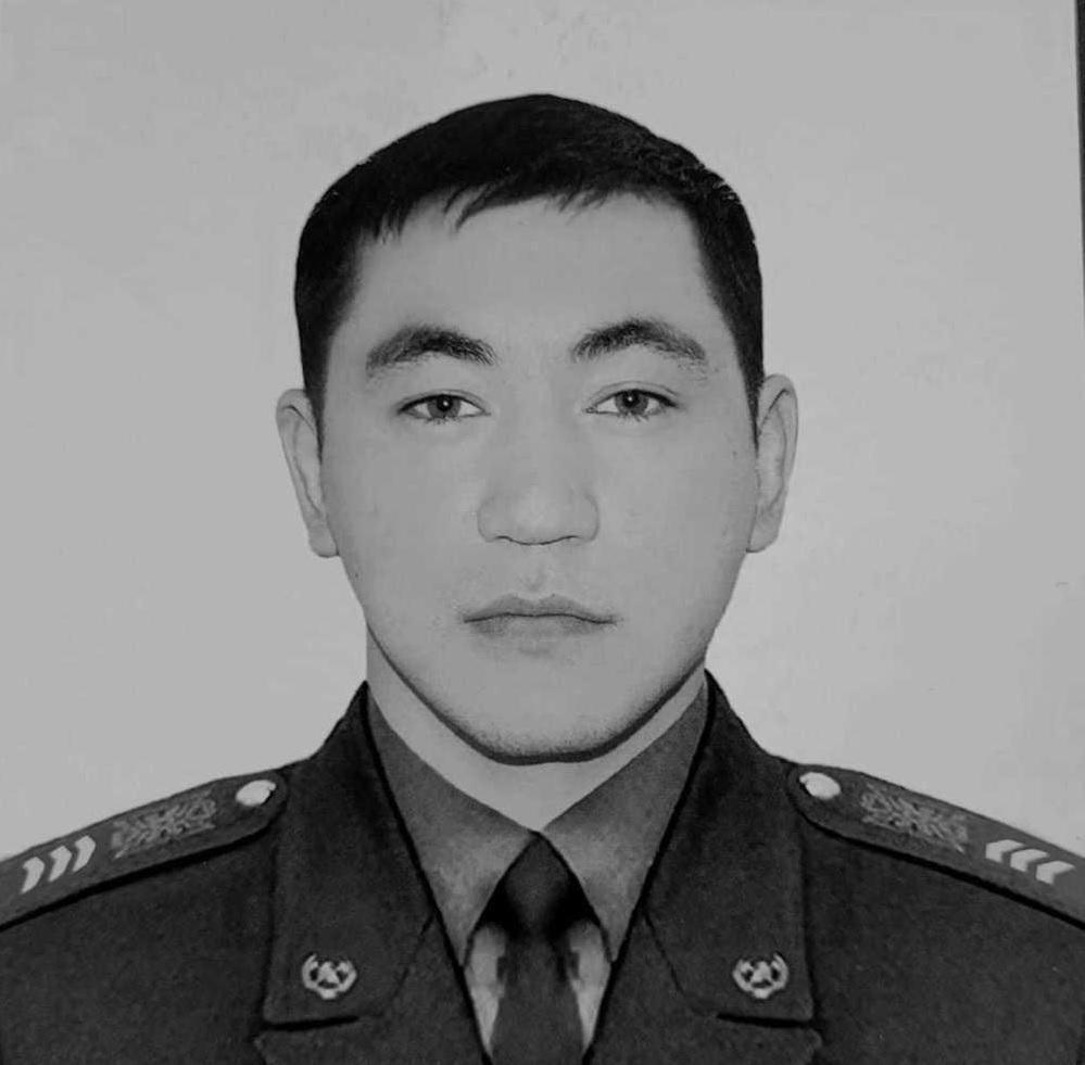 Rescuer Arslan Kurmanbekov awarded posthumously with III Degree Aibyn Order