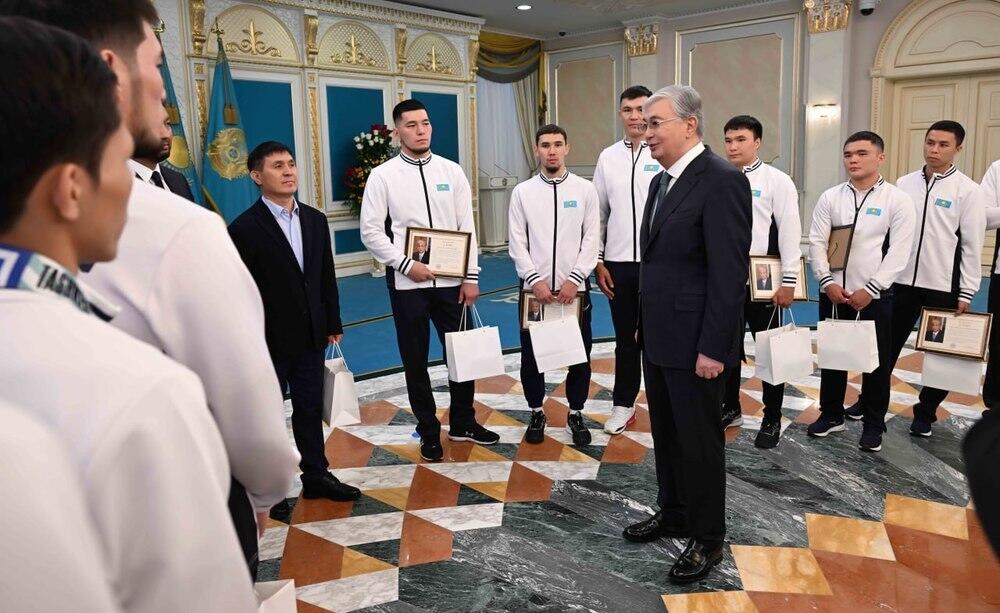 Tokayev received winners of World Boxing Championship. Images | Akorda