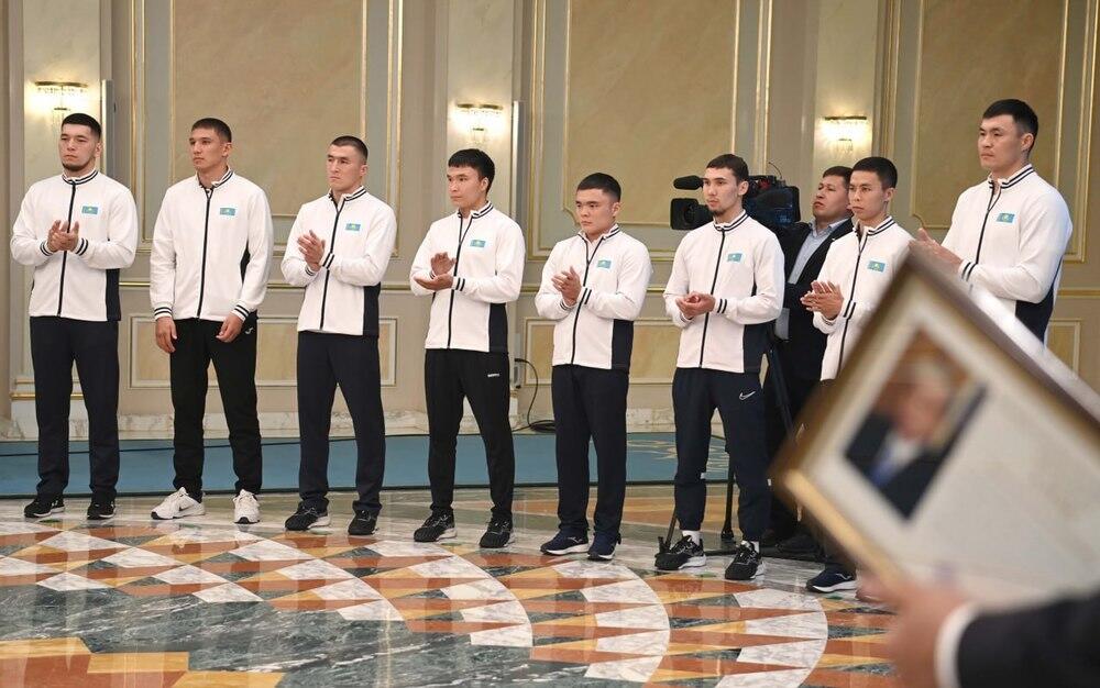 Tokayev received winners of World Boxing Championship. Images | Akorda