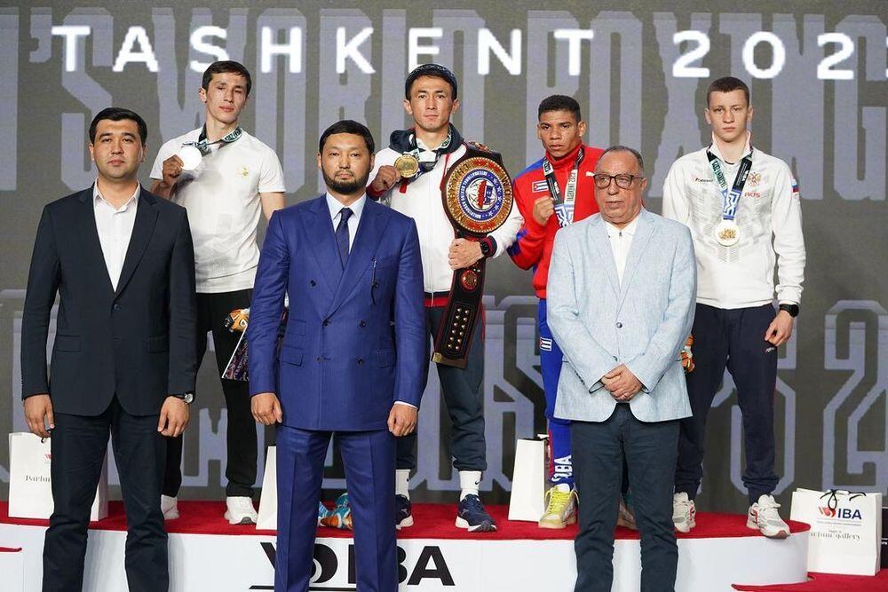 Токаев принял призеров чемпионата мира по боксу. Фото: instagram/boxingkazakhstan