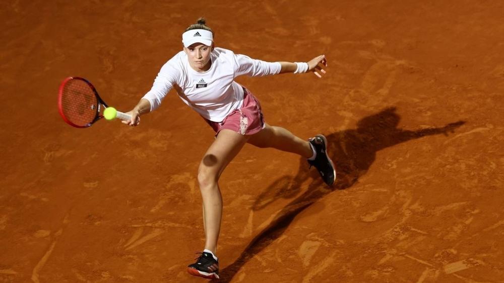 Kazakhstan’s Rybakina advances to 1st WTA 1000 semifinal on clay in her career