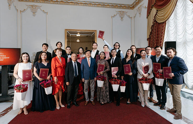 The First Graduates of the Astana Opera Academy Received Certificates