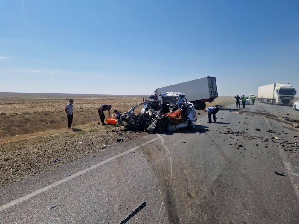 Car-truck collision kills 4 in Aktobe region