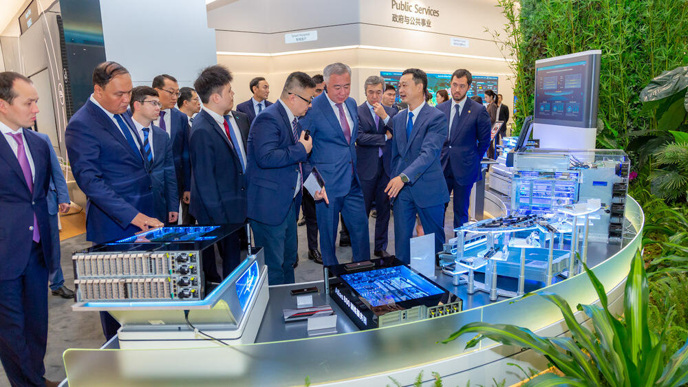 Serik Zhumangarin offers Huawei to develop IT infrastructure and digitalization in Kazakhstan