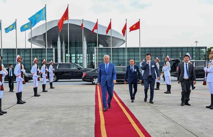 President Tokayev completes official visit to Vietnam