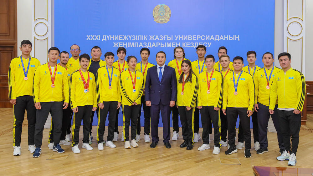 People of Kazakhstan rightfully proud of your victories: Alikhan Smailov meets with World Summer Universiade medalists