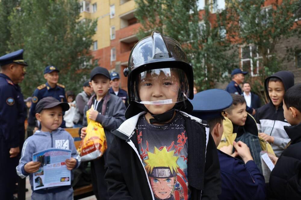 Astana residents took part in a fire-tactical exercise . Images | MES RK