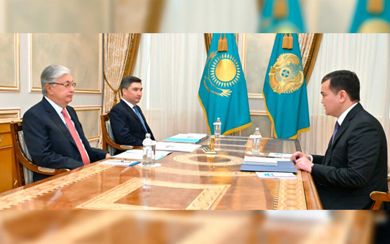 Zhenis Kassymbek reports to President on Astana city's socio-economic development