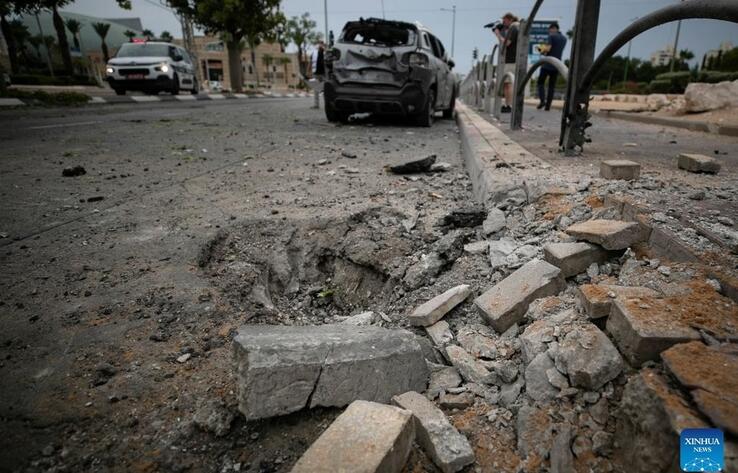 Israel besieges Gaza amid intensified conflict with Hamas, attacks on border with Lebanon