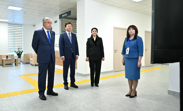 Head of State Tokayev visits Sanitary Epidemiological Expertise Center