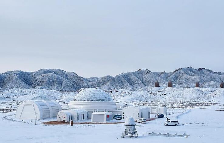 Space-themed tourism takes off in Gobi Desert