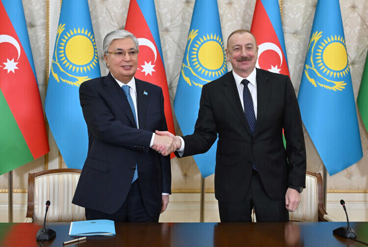 Number of documents signed btw Kazakhstan and Azerbaijan following Tokayev’s visit to country