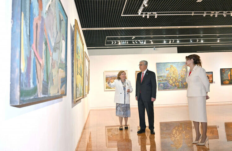 Tokayev visits National Museum to see Da Vinci’s La Bella Principessa, displayed outside Europe for the first time