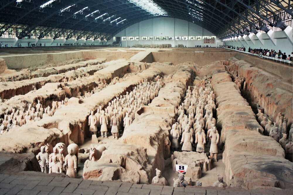 В Китае археологи нашли саркофаг с сокровищами
