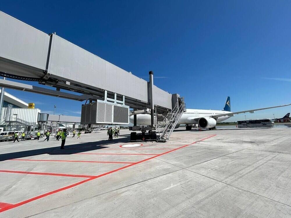 В аэропорту Алматы все международные рейсы перевели в новый терминал