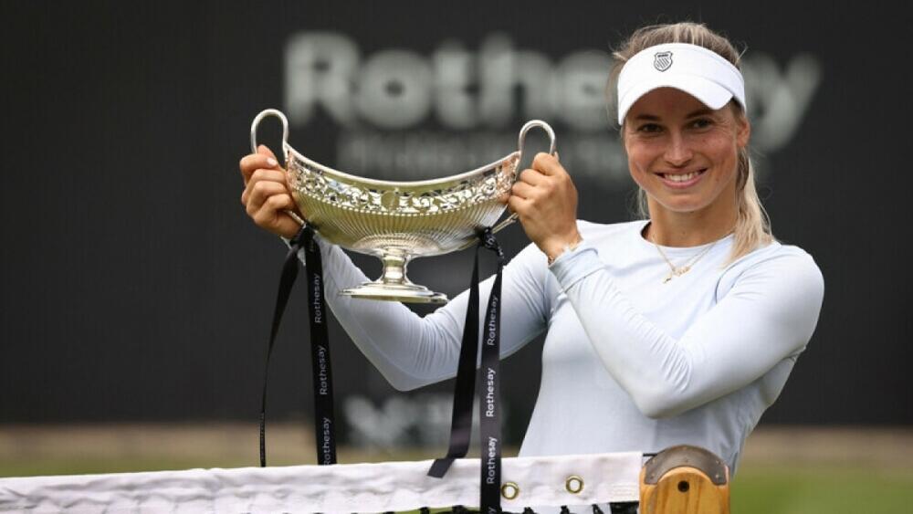 Yulia Putintseva wins her first grass-court singles title at Rothesay Classic Birmingham
