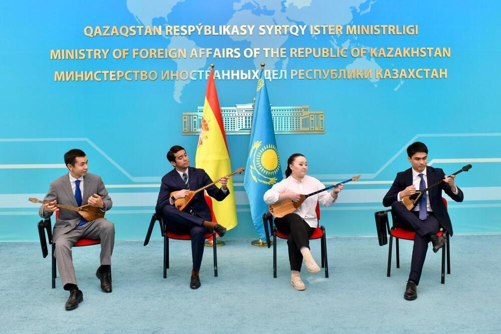 Kazakhstan and Spain like Two Strings of One Dombra