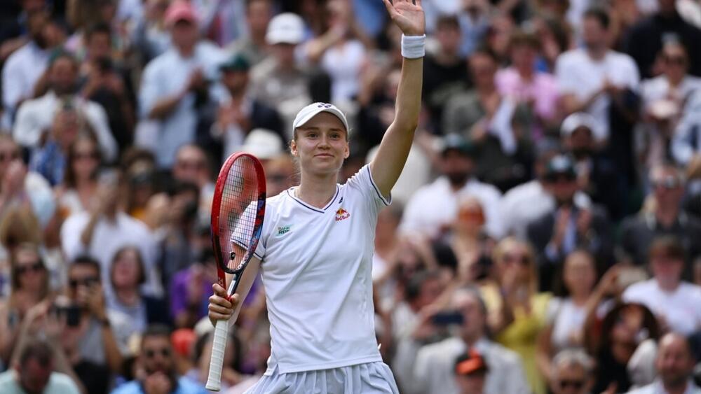 Елена Рыбакина поднялась на второе место в чемпионской гонке WTA