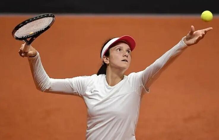 Kazakhstani Anna Danilina advances at Hungarian Grand Prix