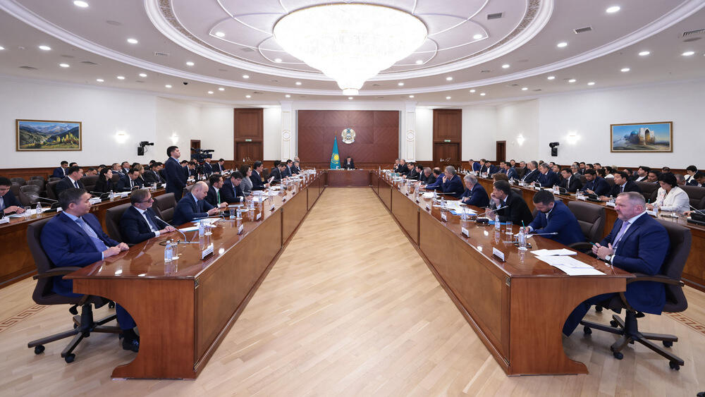 Kazakh PM Bektenov: Major businesses need to exercise their social responsibility