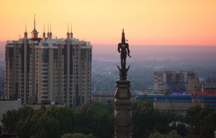 Алматинцы празднуют День города