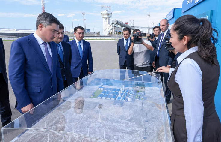 Olzhas Bektenov gets acquainted with Aktau, Kuryk seaports development and tourism development plans in Kenderli