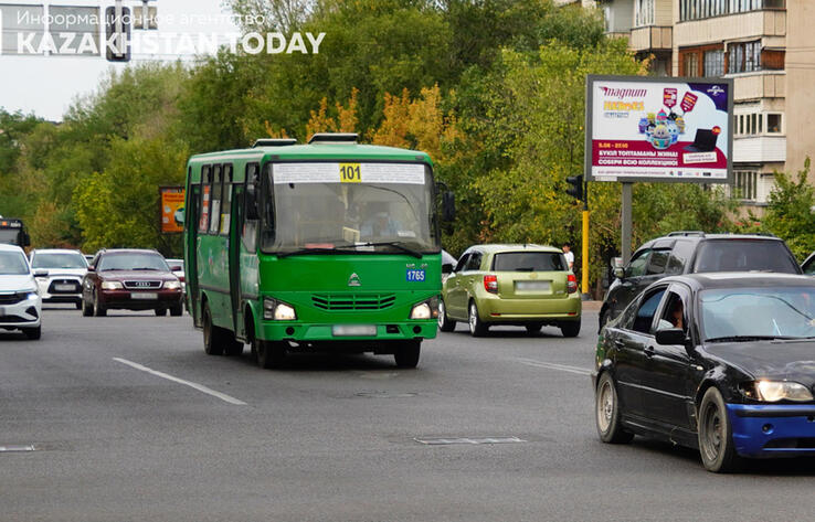 ДТП с пассажирским автобусом в Алматы: погибла женщина
