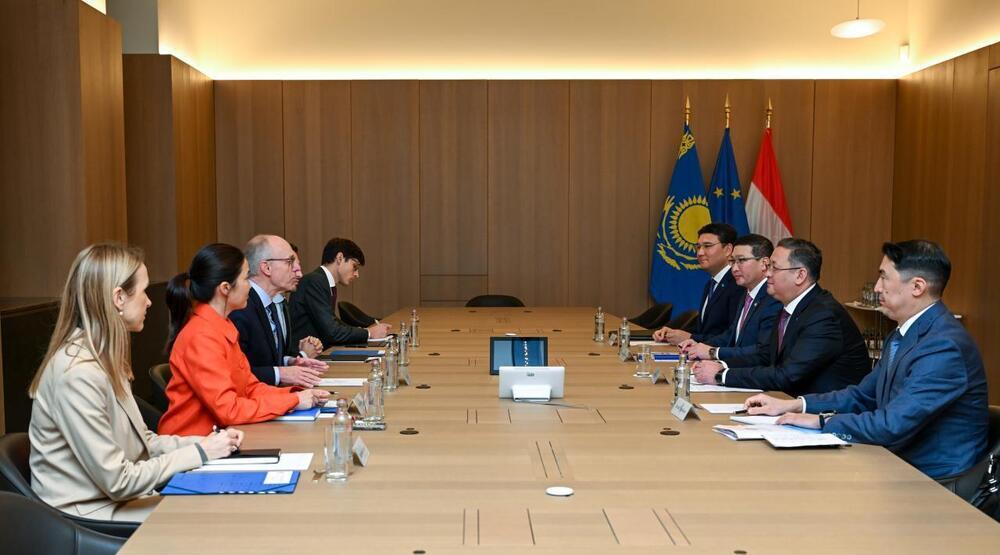 Kazakh Foreign Minister Pays Visit to Luxembourg