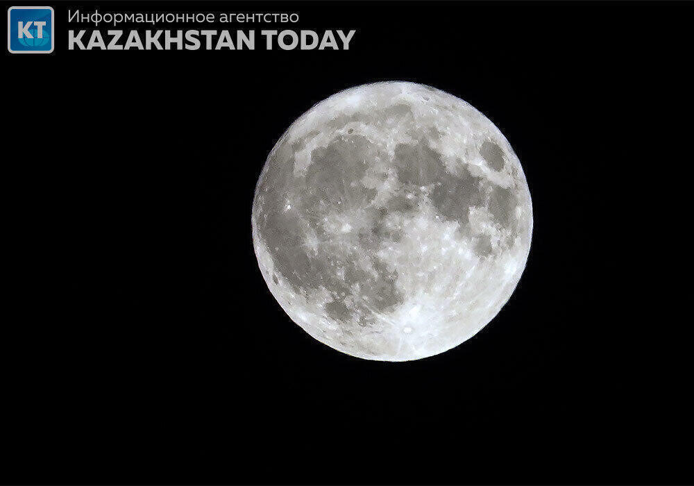 Biggest supermoon of 2024 over the tallest building in Kazakhstan