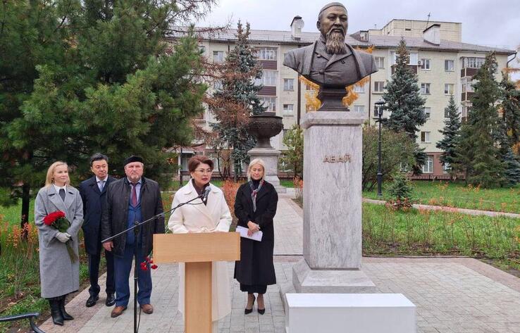 Татарстанда қазақтың ұлы ақыны әрі ойшылы Абай Құнанбаевтың ескерткіш-бюсті ашылды