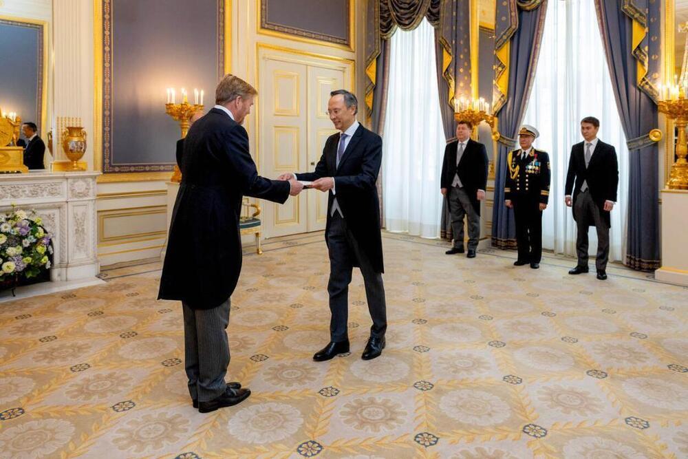 Ambassador of Kazakhstan Presented his Credentials to the King of the Netherlands