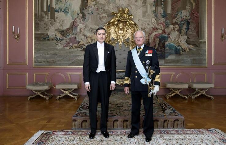 Kazakh Ambassador Presents Credentials to the King of Sweden