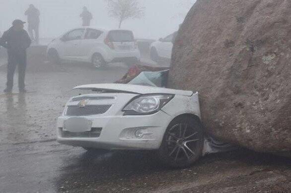 Large boulder kills three people in Uzbekistan