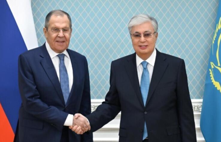 Tokayev meets Russian FM Sergey Lavrov