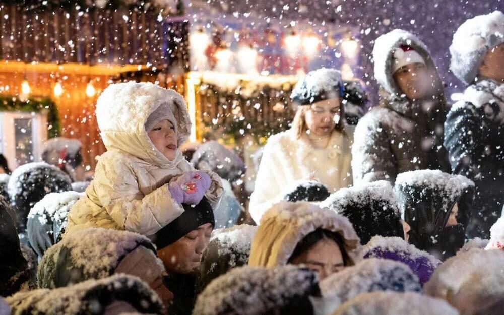 Kazakhstan’s Main New Year Trees Lights Up. Images | Akimat of Almaty