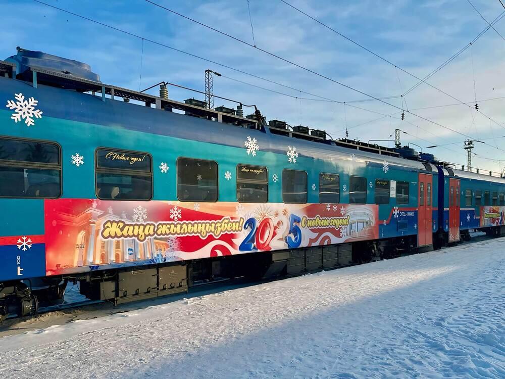 New Year's mood in electric trains. Images | railways.kz