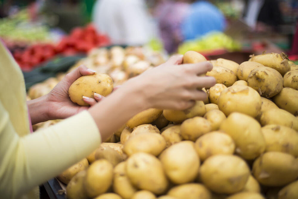 Ограничение на продажу картофеля сняли в Астане