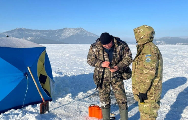 Дирекция нацпарка "Бурабай" обратилась к любителям кататься по льду озер на квадроциклах