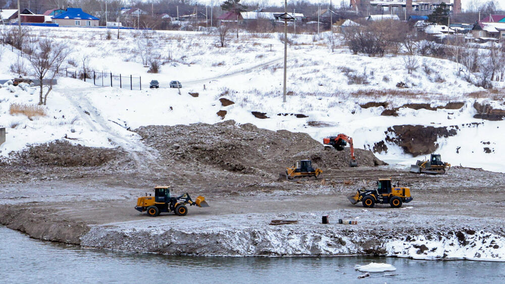 Olzhas Bektenov checks North Kazakhstan region flood preparations